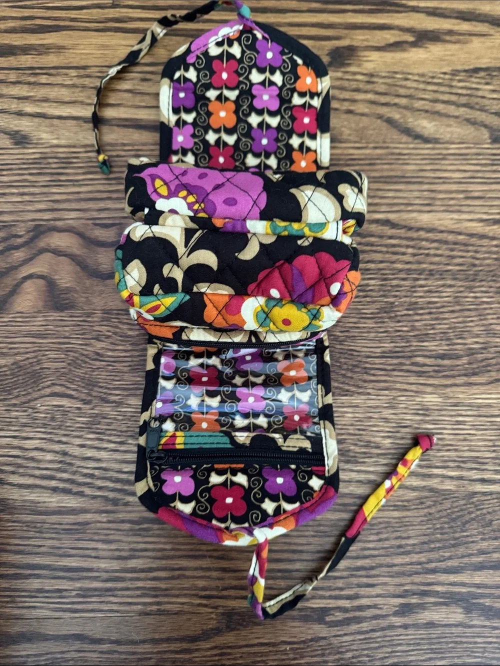 Vera Bradley Suzani pattern quilted rollable stacked zipper pockets tie top bag
